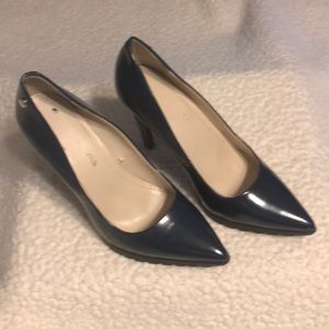 Calvin Klein Navy 7.5 size Heels